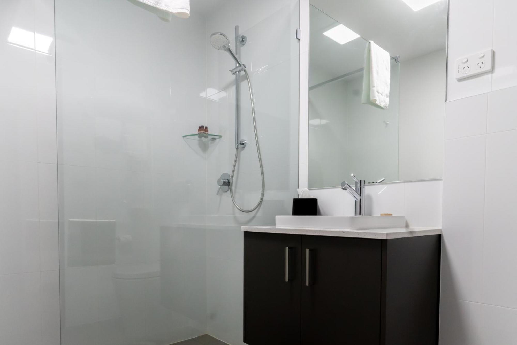 Coniston Hotel Wollongong Zimmer foto